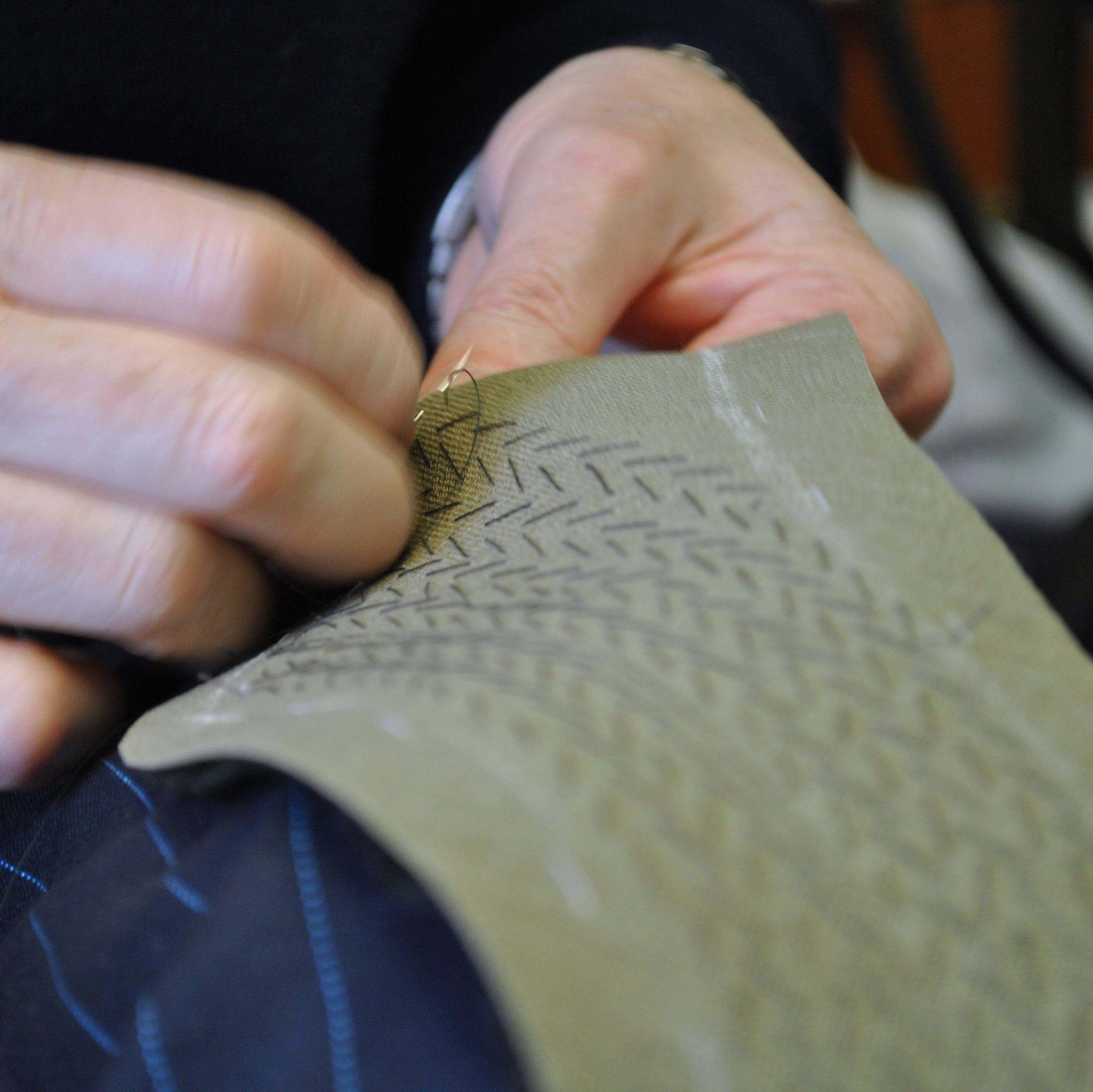 The hidden work that goes into a bespoke suit‪ - Livingston - Castle Douglas