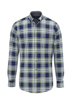 Fynch-Hatton Large Check Shirt in Dark Leaf – front view