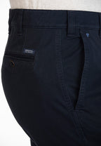 Brühl Catania B chinos in Navy, detail view