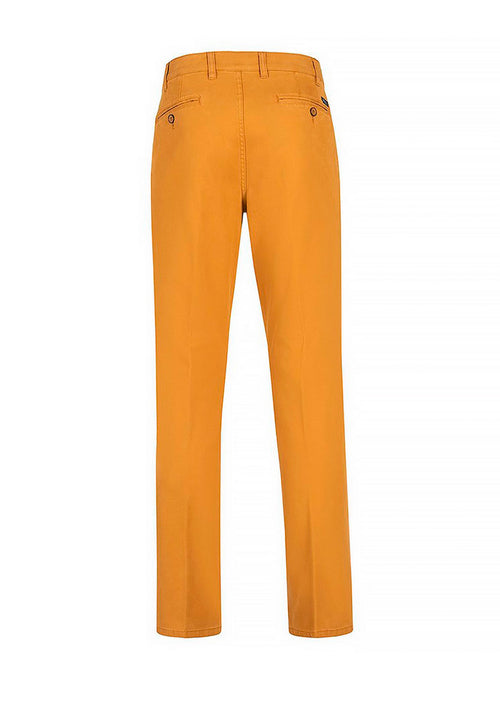 Brühl Catania B chinos in Maize – rear view
