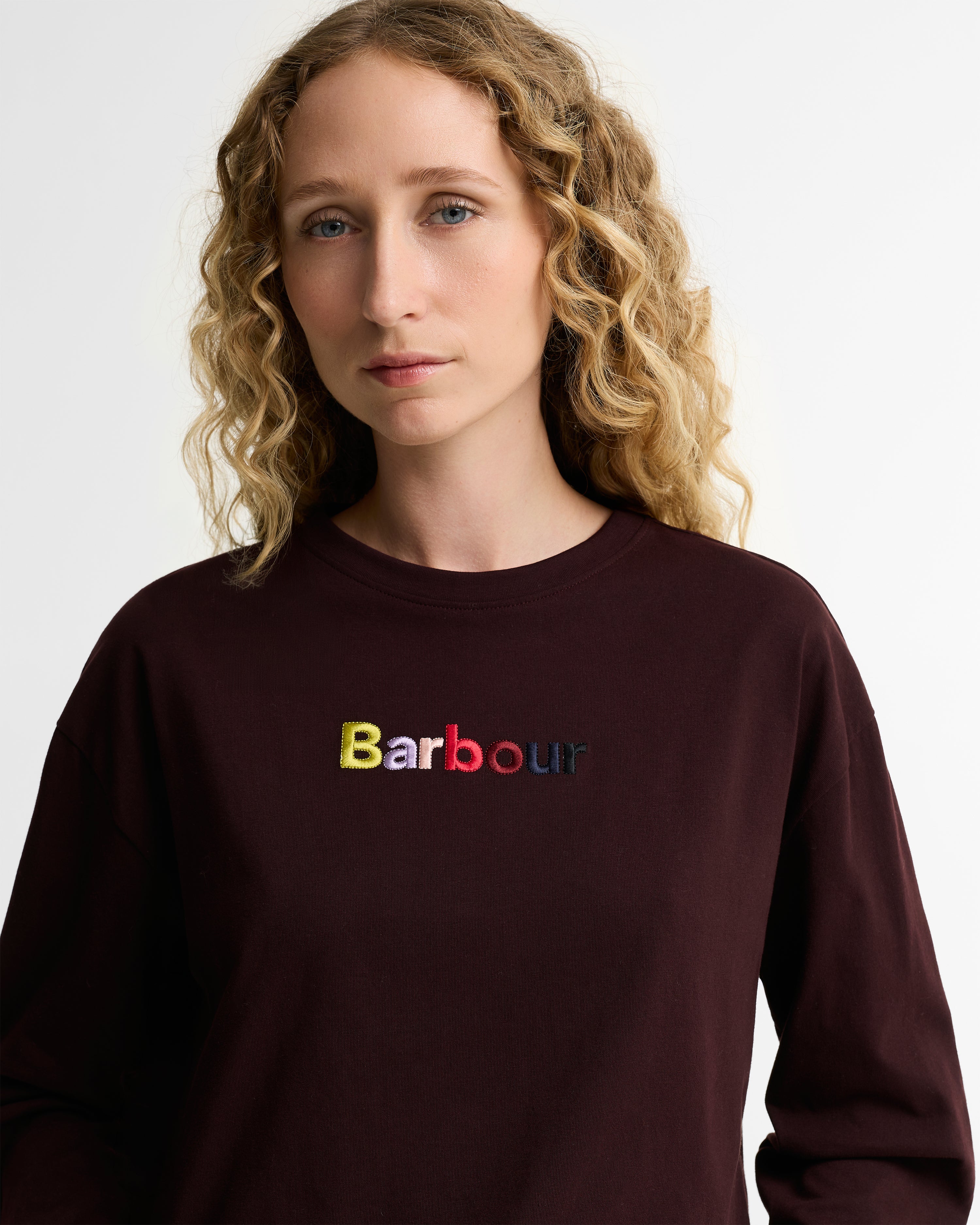 Amesbury Long Sleeve T-Shirt in Fig – detail view 1