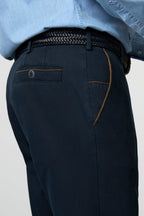 Meyer New York 2-5617 chinos in Navy – detail view
