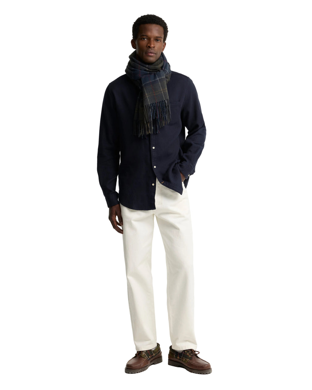 Braden Tartan Scarf in Shadow Classic Tartan – product view 1