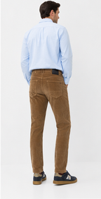 Brax Cadiz 7-1833 corduroy trousers in Nougat – model back view