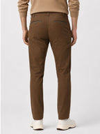 Meyer Chicago 5627 chinos in Brown – back model view