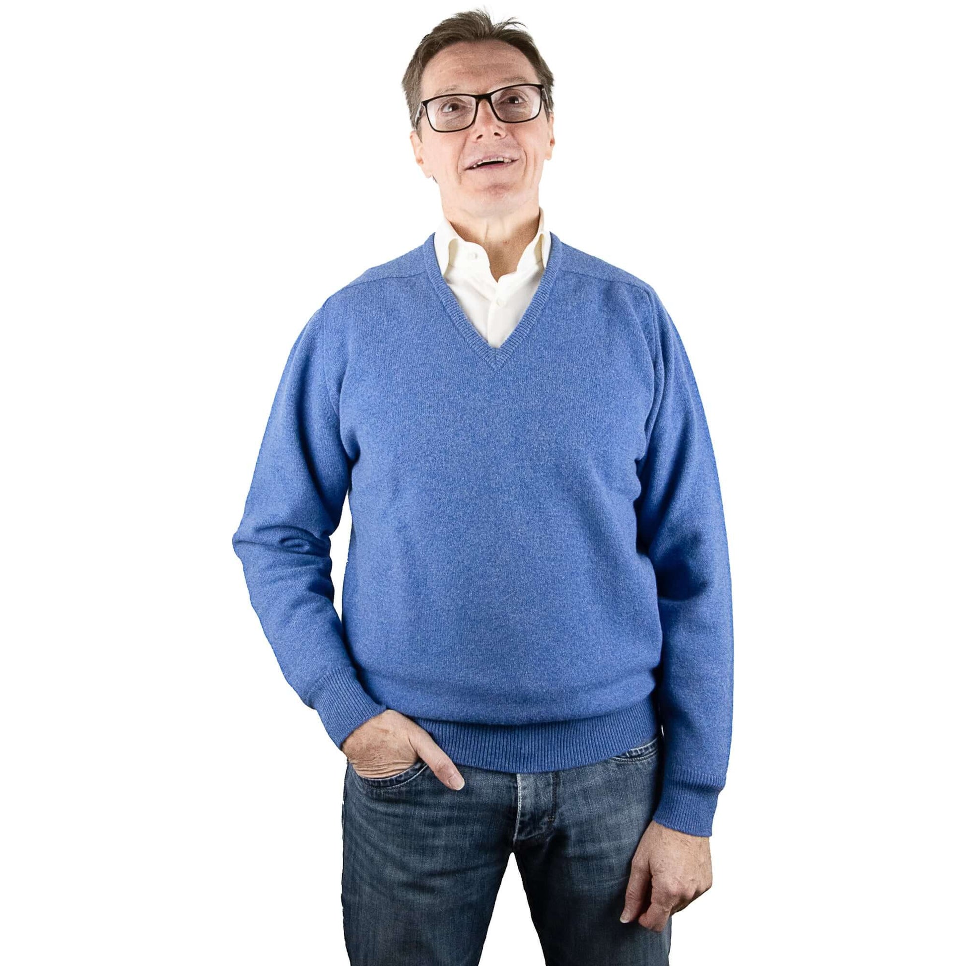 William Lockie - Lambswool V Neck Pullover - Colour: Clyde Blue