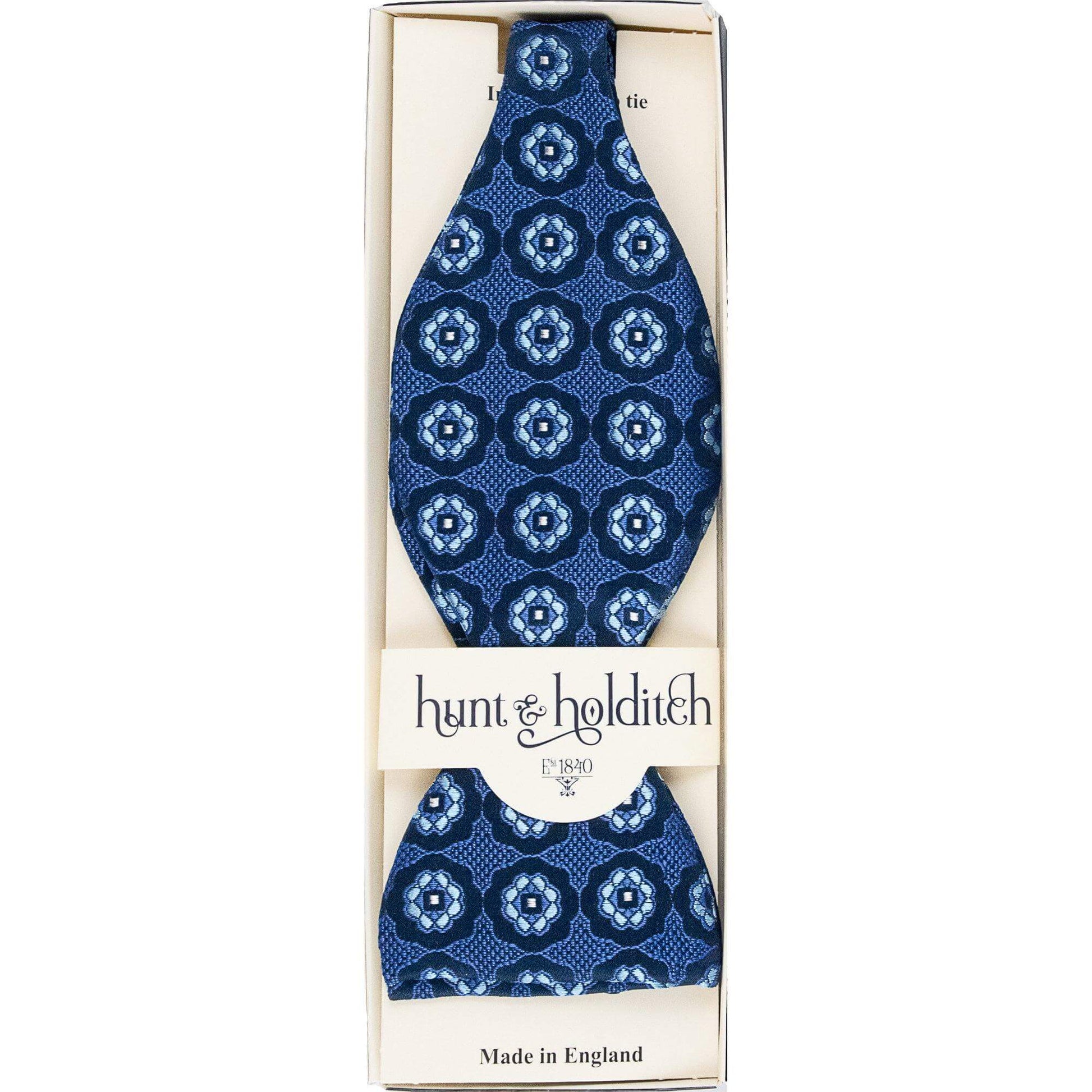 Hunt & Holditch - Bow Tie - Brocade - Colour: Blue Flower