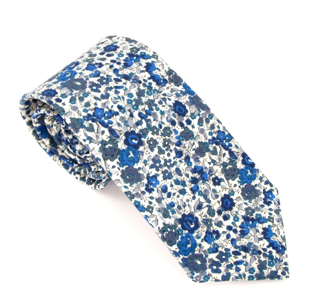 Van Buck - Tie Made from Liberty Fabric - Colour: Emma & Georgina Blue