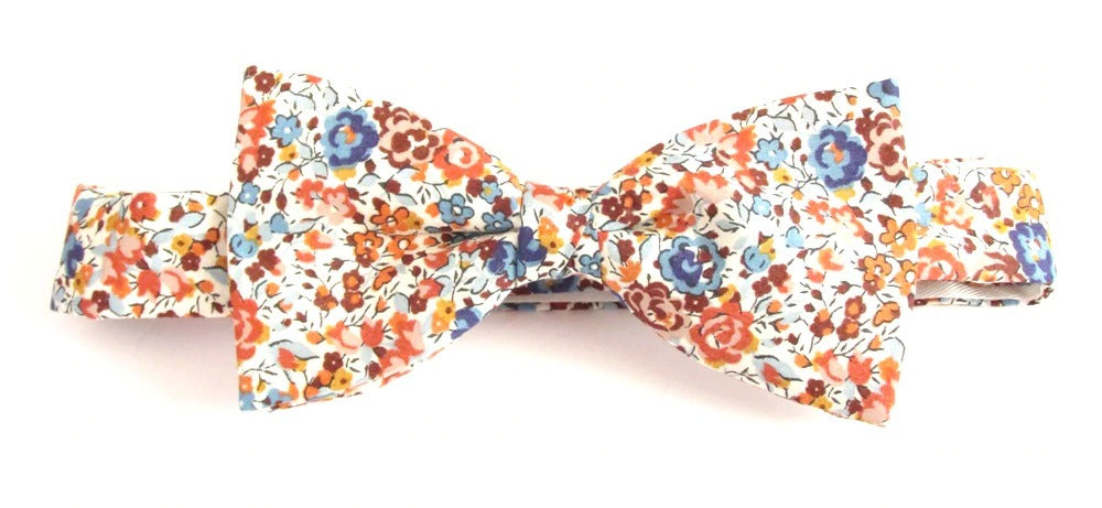 Van Buck - Ready Tied Bow Made of Liberty Fabric - Colour: Emma & Georgina